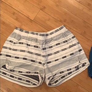 Madewell pull on shorts. Size S.